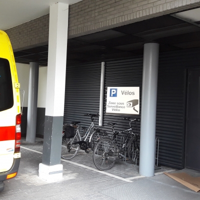 Parking vélos au Chirec